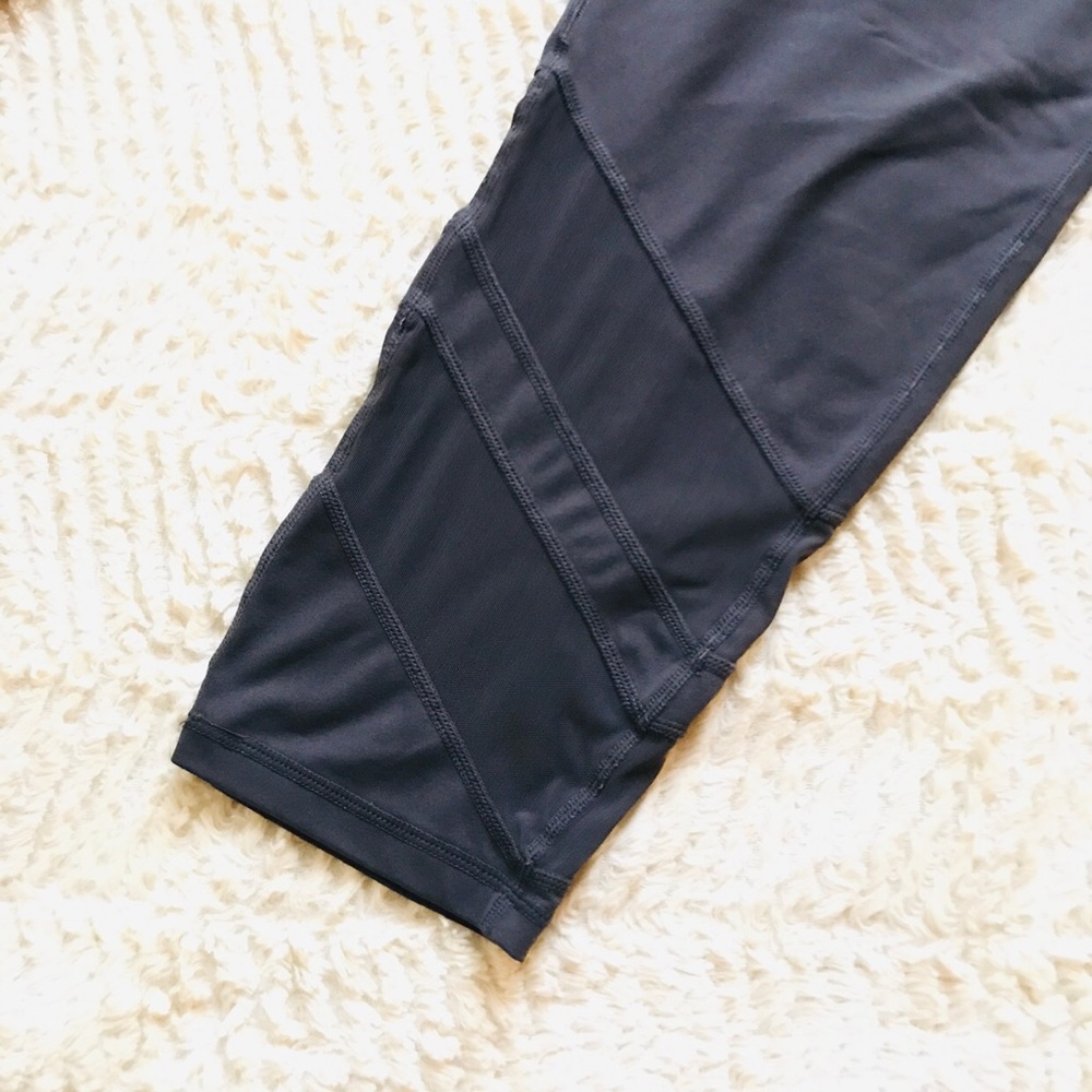 TORRID Active Mesh Cropped Leggings - Picture 5 of 8